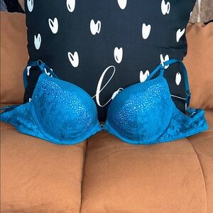 Victoria's Secret “Very Sexy Push Up” Teal Bra with Glittering Accents 36D
